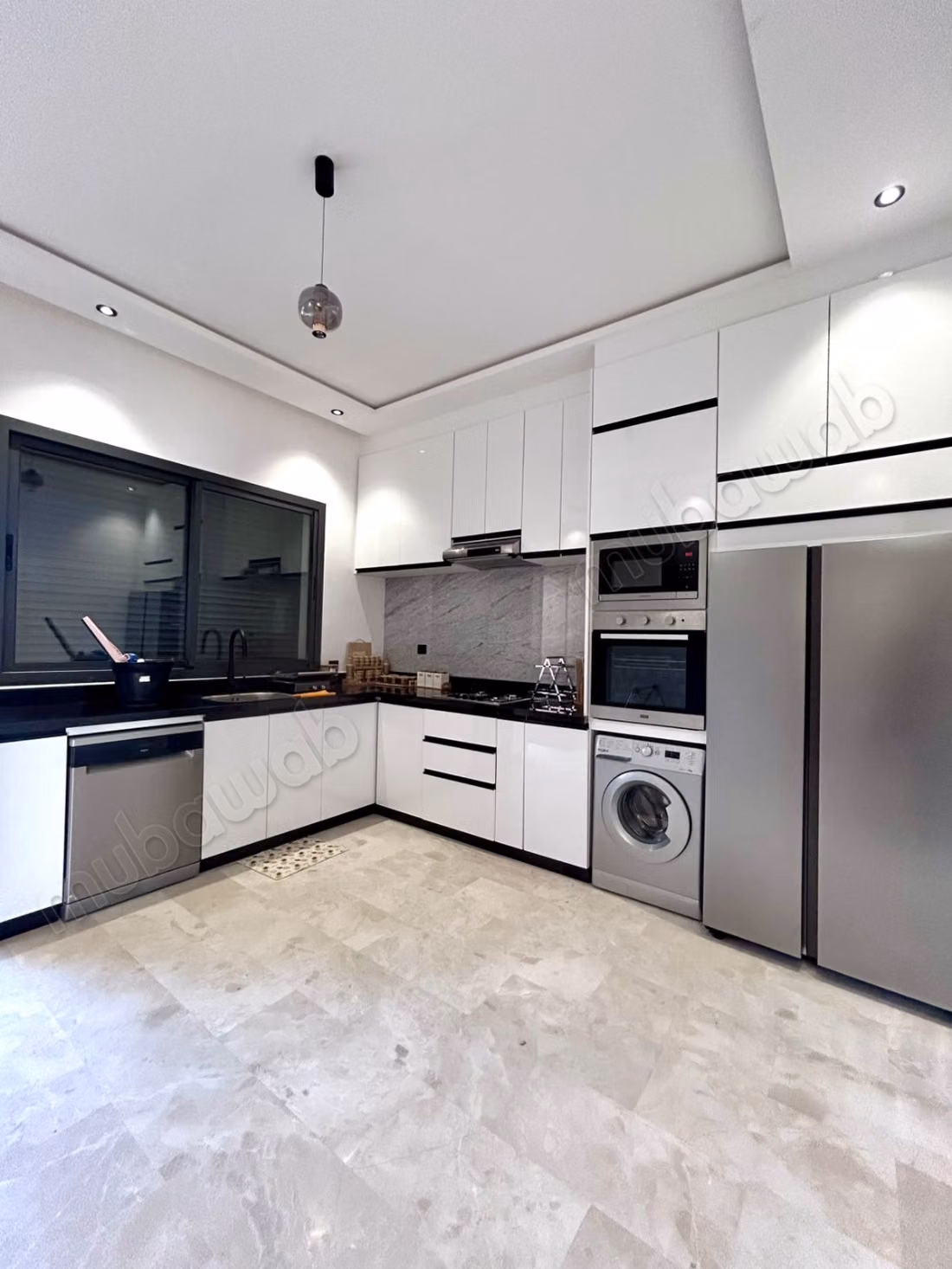 Fabulous villa for sale in Route de l'Ourika. Small area 380 m². Furnished