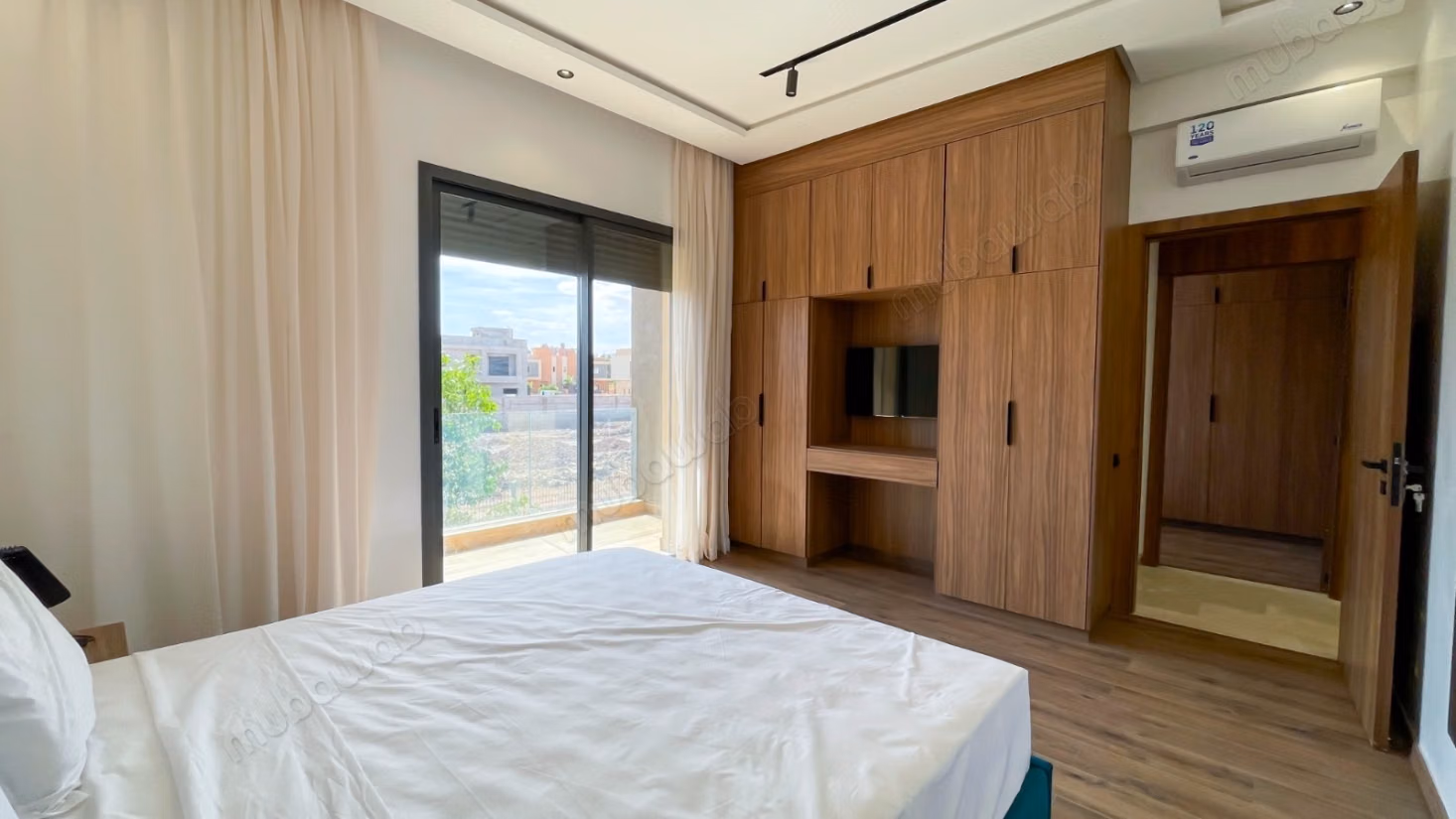 New Furnished Villa with VNA on Amizmiz Road km6