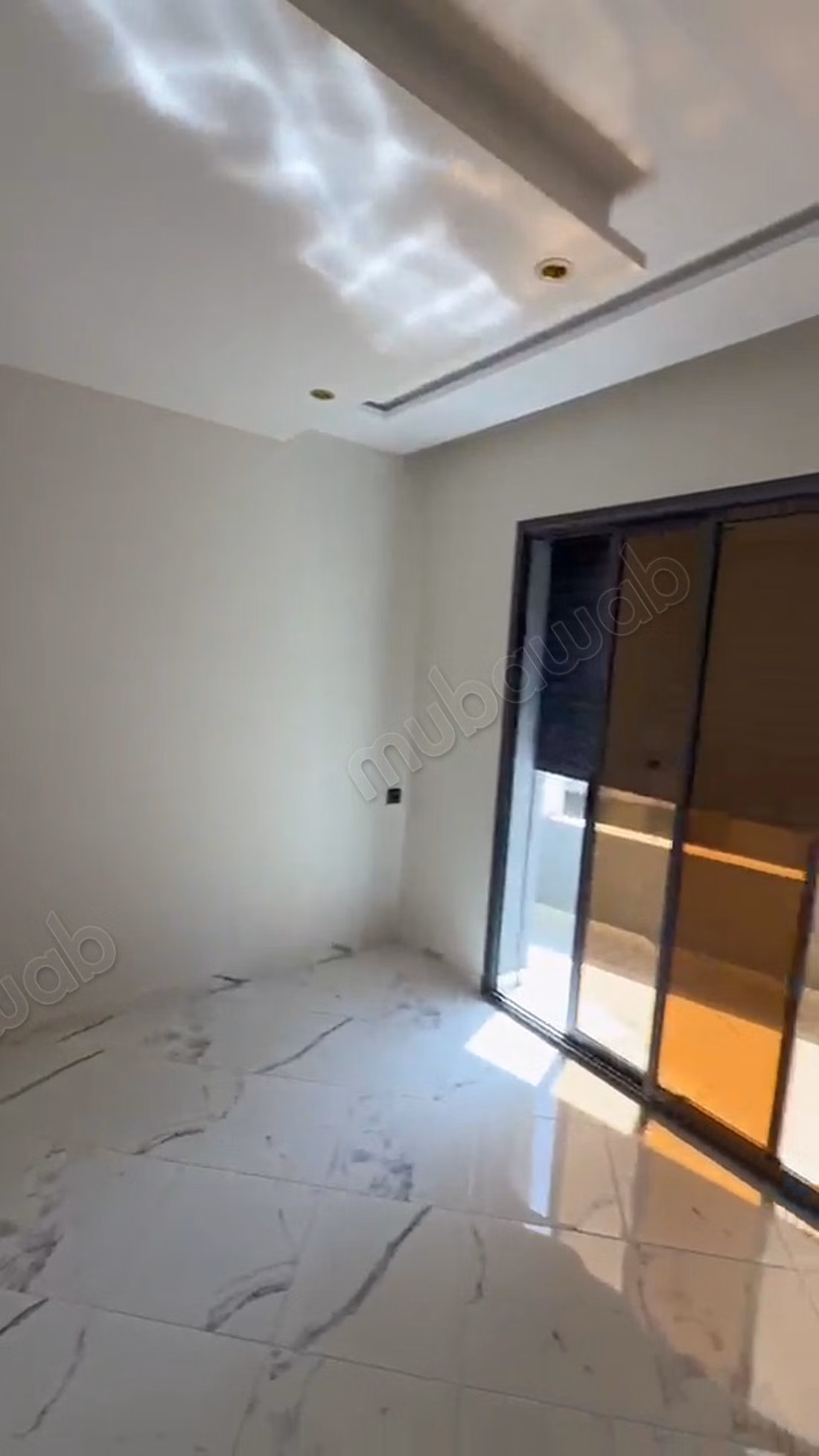 تأجير شقة في زيموري. غرفتان جميلتان. هوائي و أمان