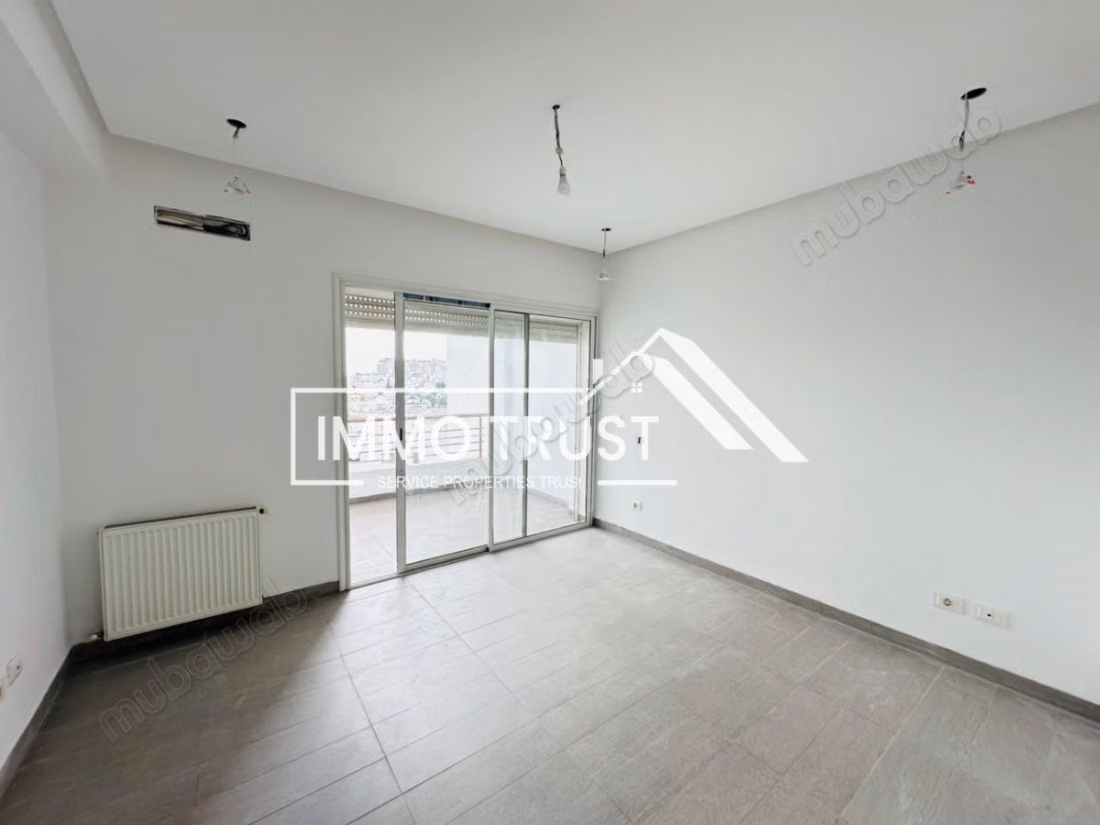 Appartement S2 à Cité Ennasr