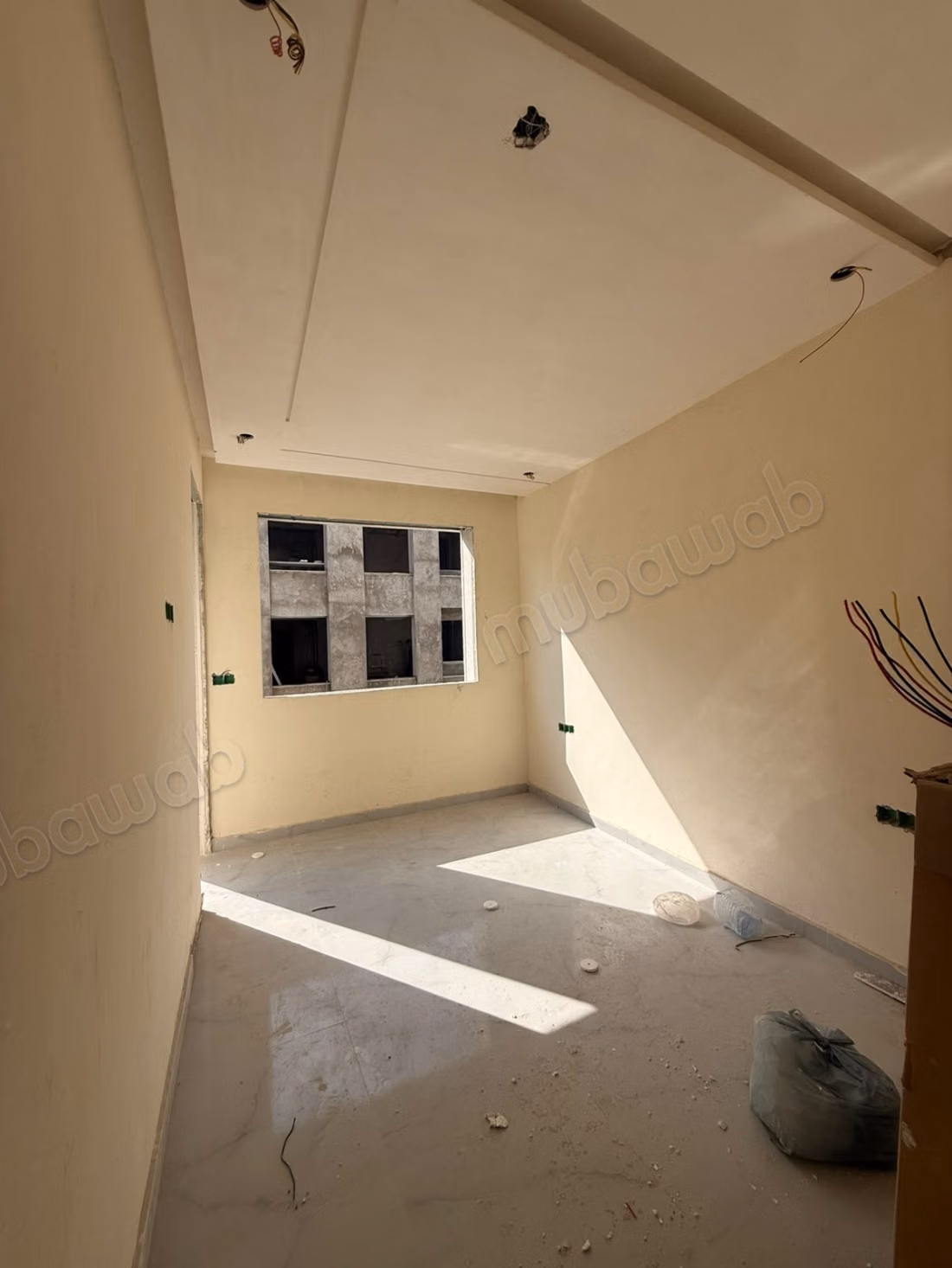 Beautiful apartment for sale in Martil. 1 room. Sturdy door and satellite dish