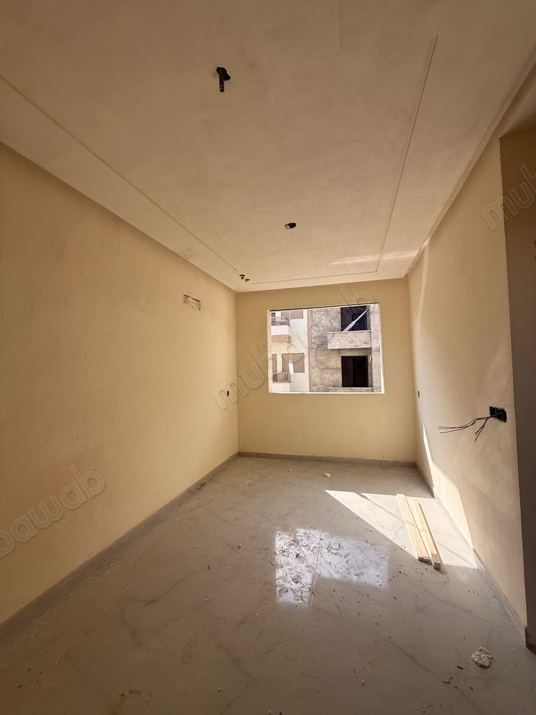 Beautiful apartment for sale in Martil. 1 room. Sturdy door and satellite dish
