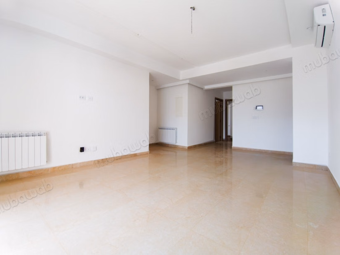 Appartement à l'achat à Ain Zaghouan Nord. Surface totale 136 m²