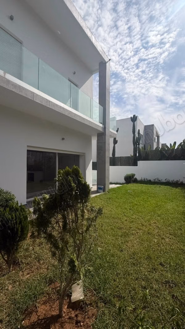 À VENDRE – Appartement en rez de jardin, Orangeraie, Rabat