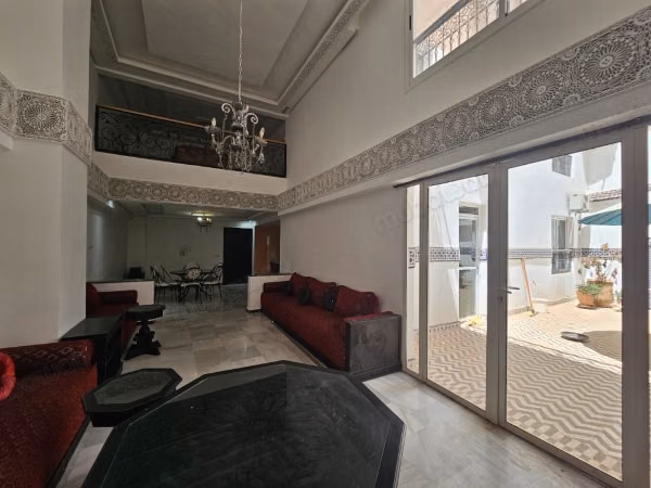 Duplex à louer Guéliz 
Av. Hassan II