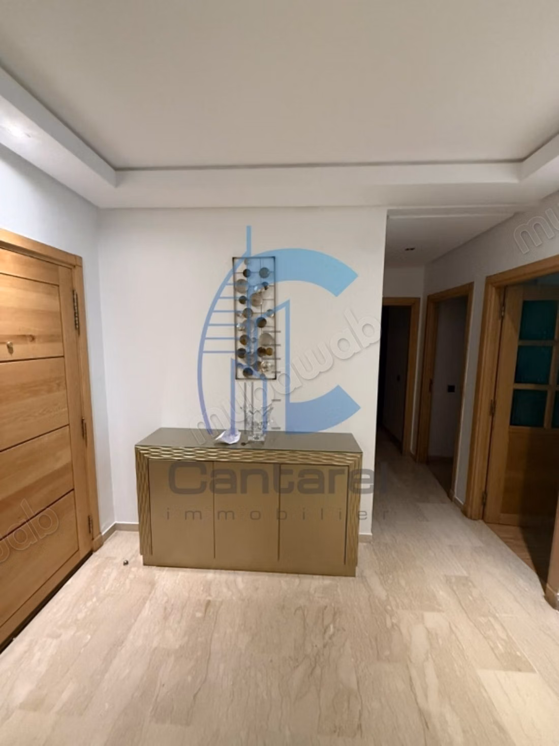 Empty apartment for rent