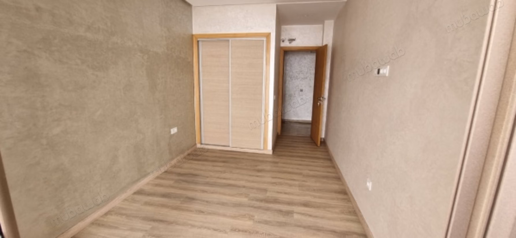 Empty apartment for rent