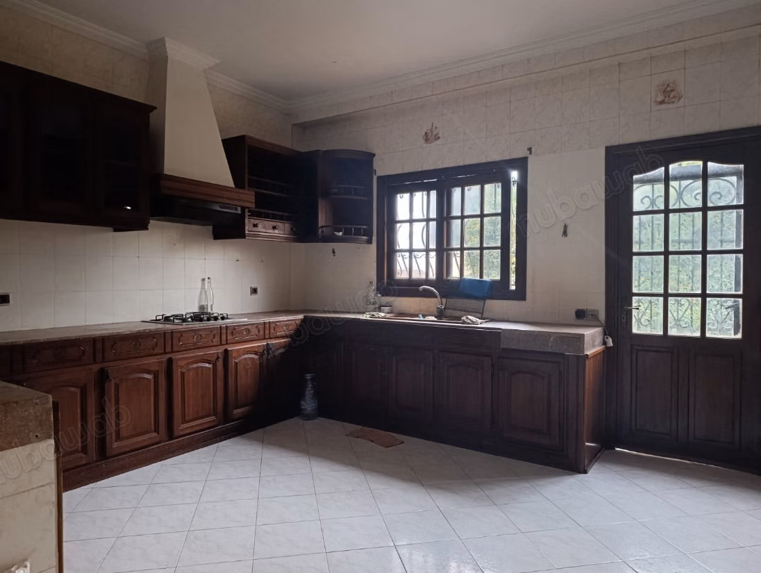 House for sale - Hay Riad