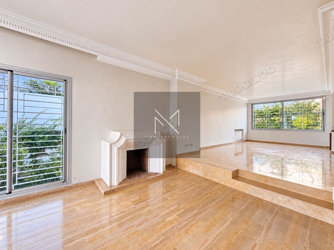 Villa Familiale à Louer Val D'Anfa 
jardin