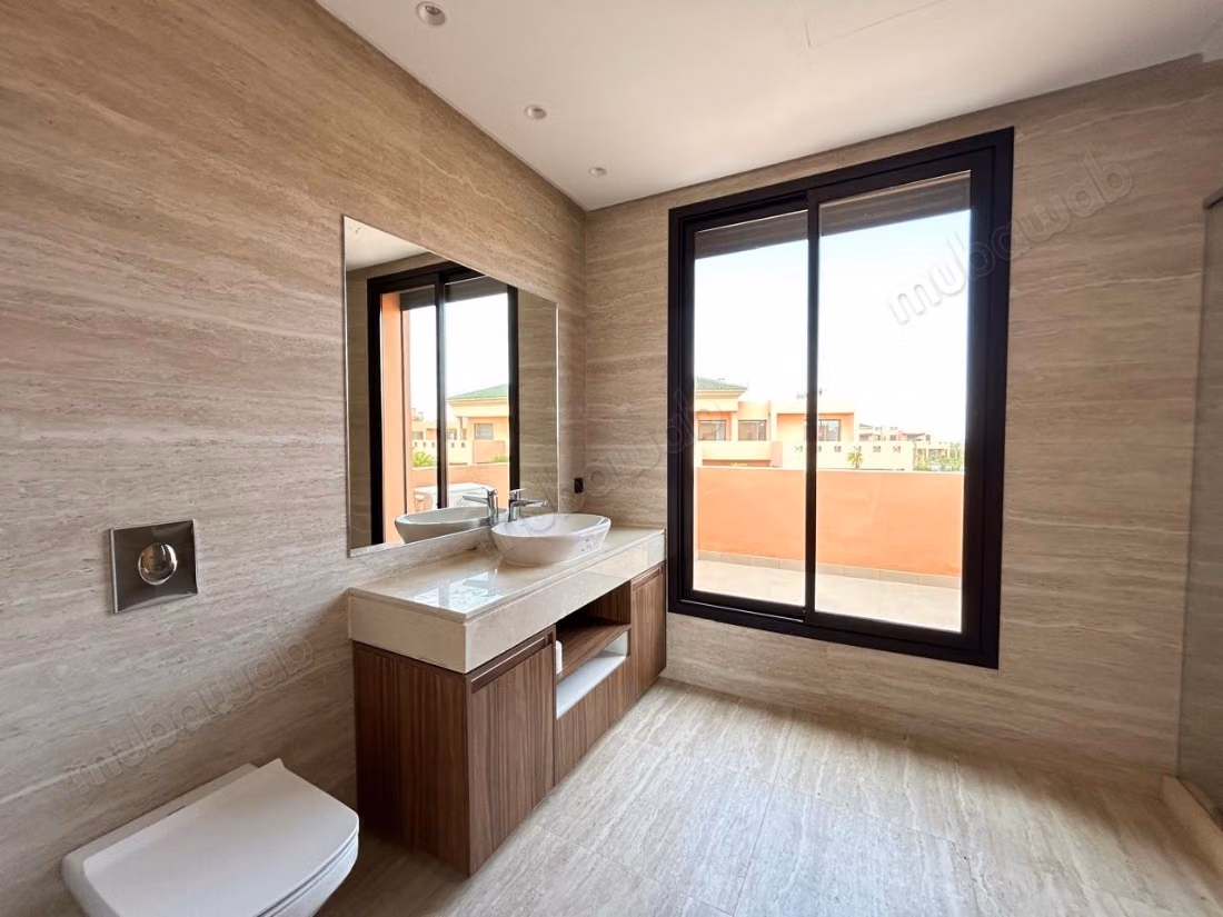 Sublime villa con 3 camere in affitto a Bab Atlas