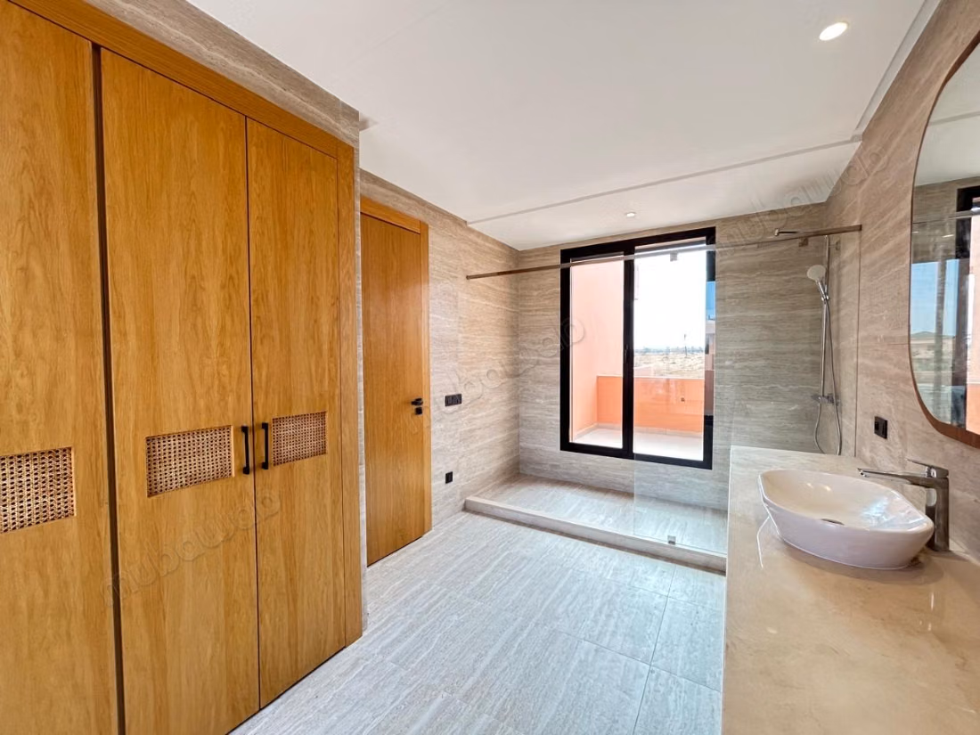 Sublime villa con 3 camere in affitto a Bab Atlas