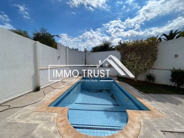  Villa S4 avec piscine à Gammarth Supérieur