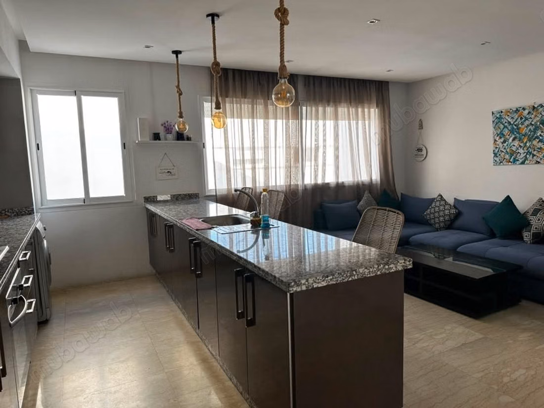 Superbe appartement à louer à Mannesmann.
Surface totale 77 m².
Bien meublé