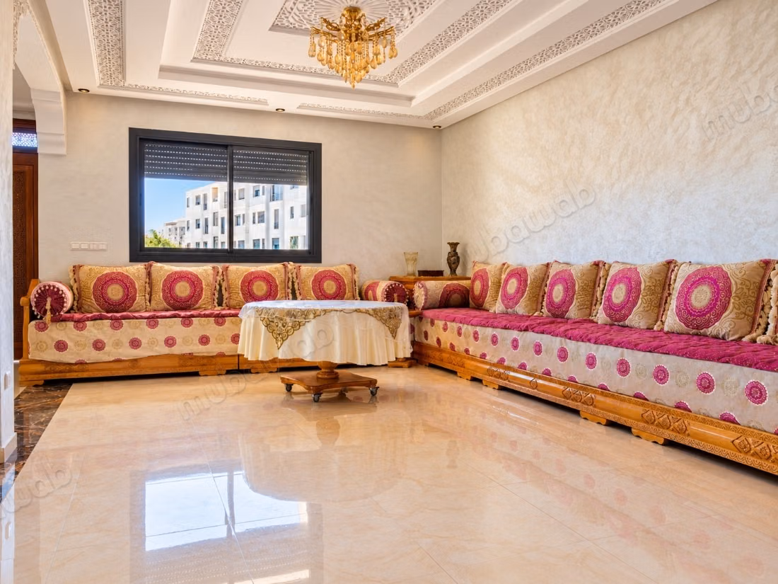 Villa meublée à vendre — lotissement argana