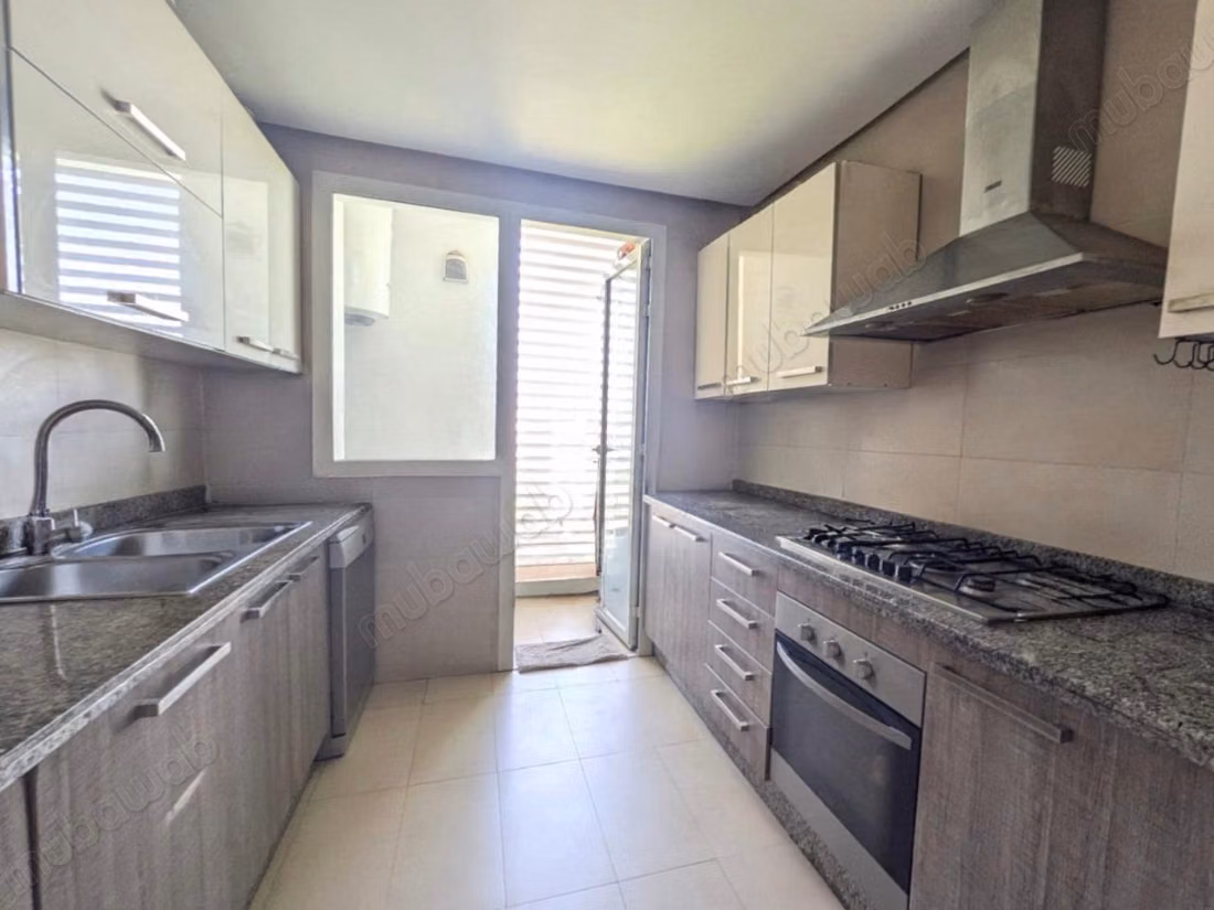 Appartement en vente à Bouskoura. 
Surface totale 100 m²