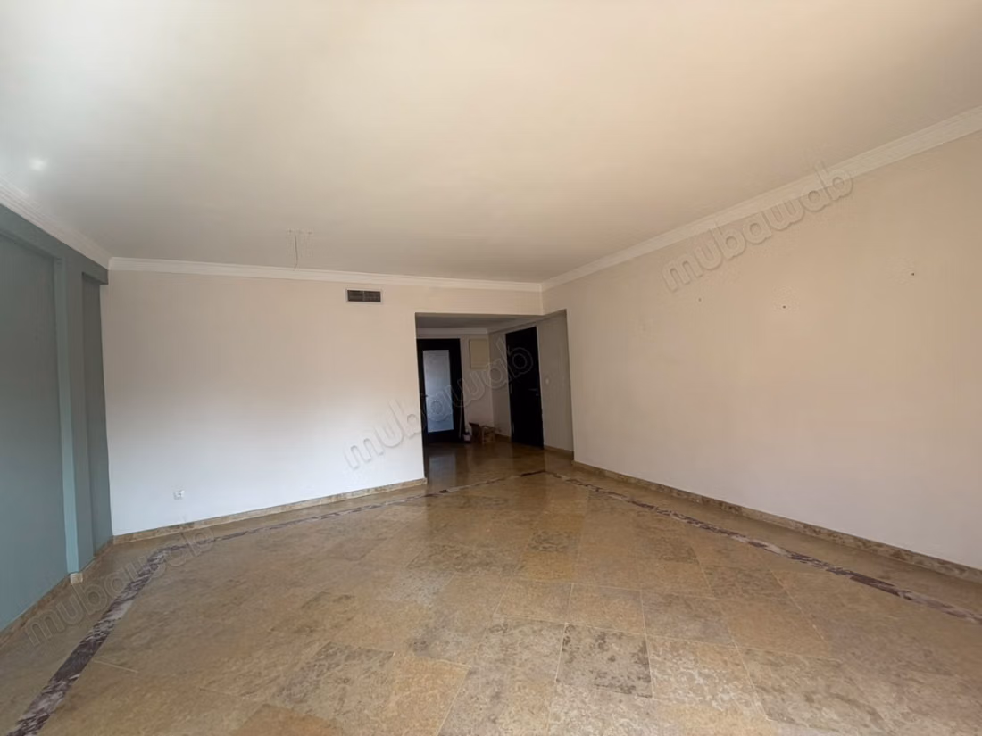 Apartment for sale in Majorelle. 3 cozy bedrooms. Beautiful terrace.