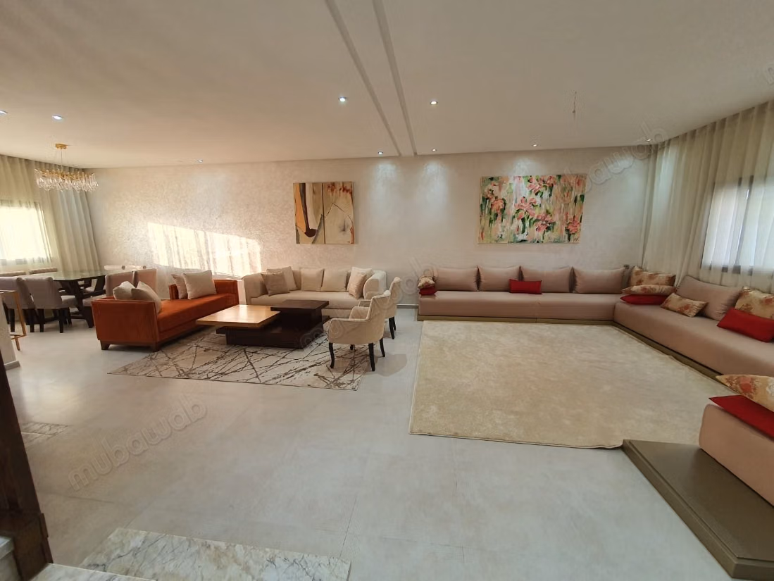 Luxurious villa for rent in Harhoura. Area 300 m². Furnished