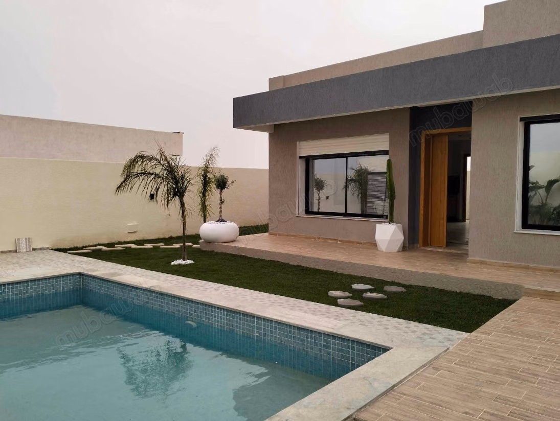 A beautiful villa in Kelibia with a pool