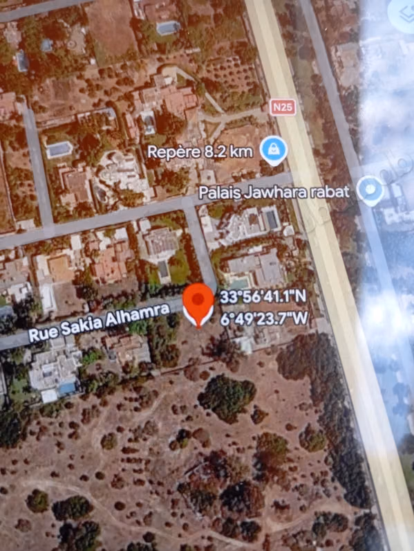 Terrain à la vente à Riyad. 
Surface de 1805 m²