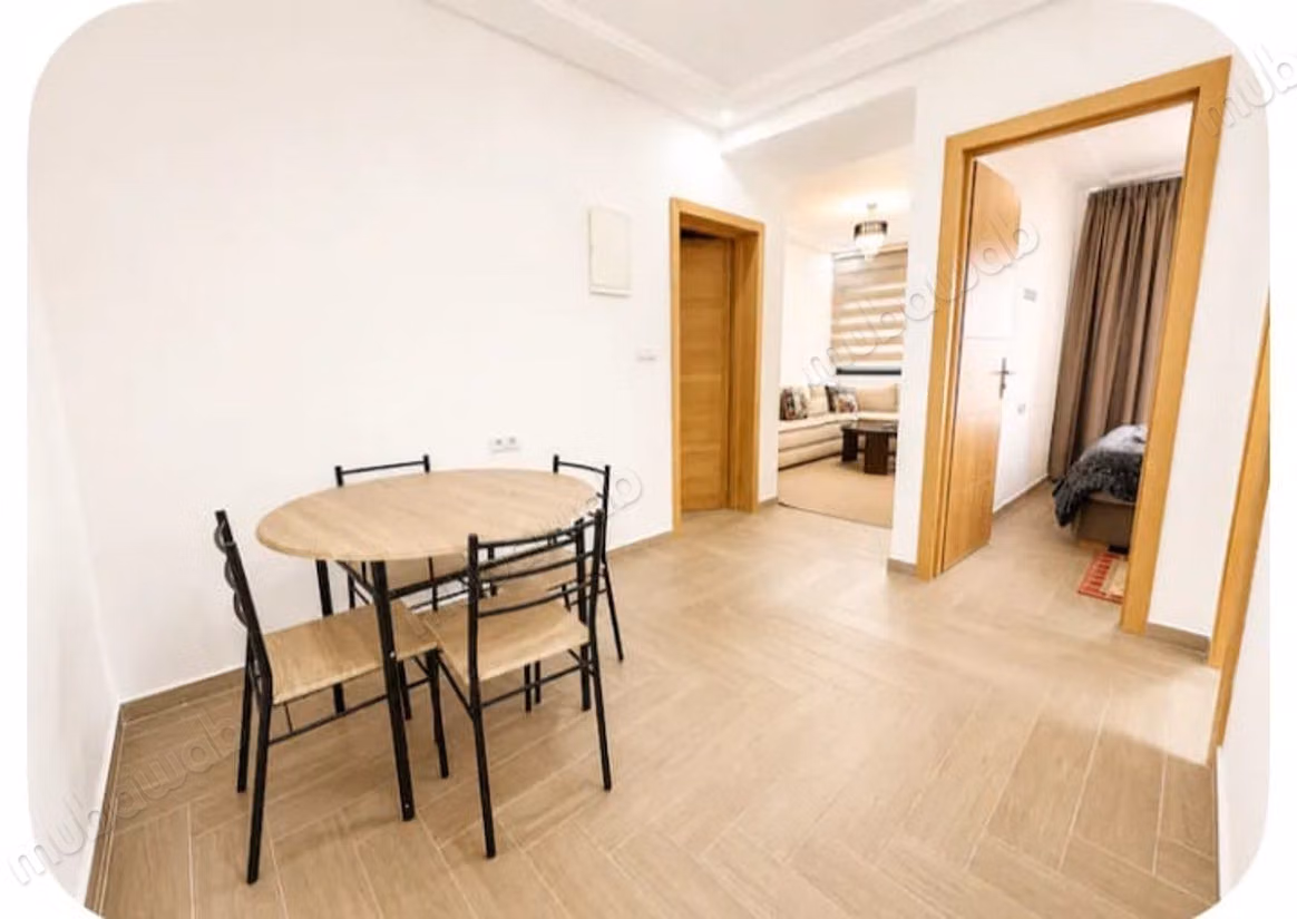 Appartamento arredato con 2 camere da letto in affitto a Haut Founti