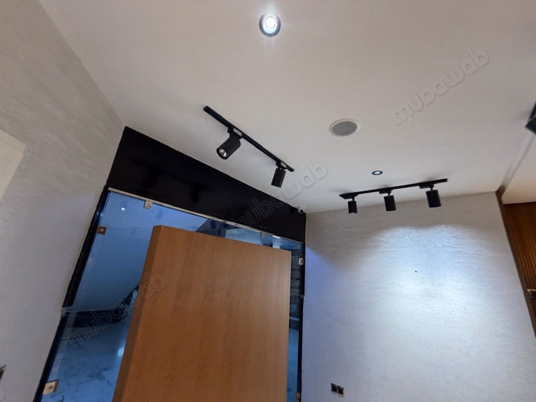 Equipped commercial space - Management lease - 14 m²