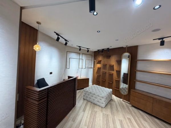 محل تجاري مجهز - إيجار إداري - 14 م²