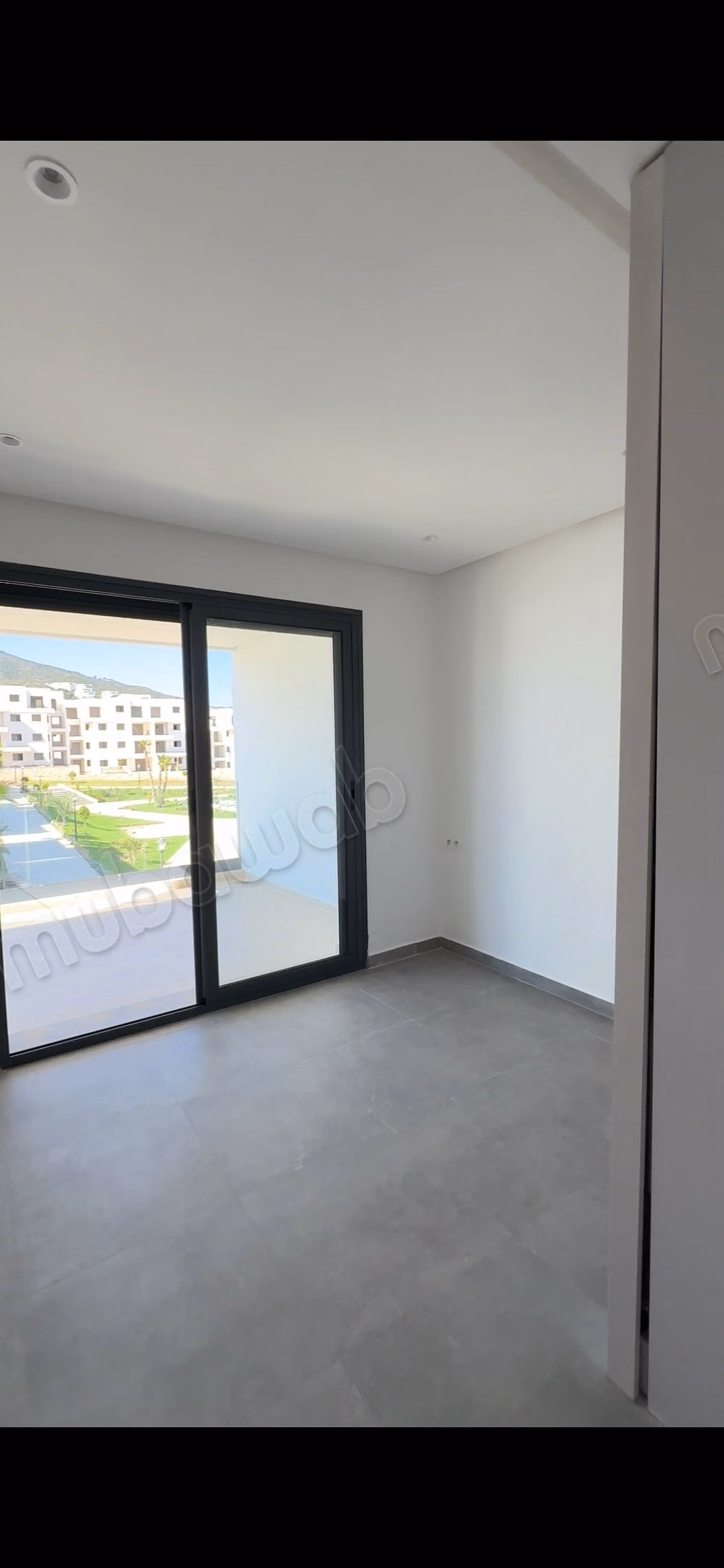 Appartement en vente à Cabo Negro. 1 Pièce. Meublé
