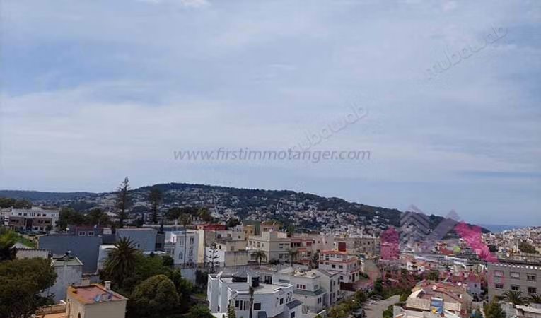 Amplio Apartamento Amueblado en Alquiler