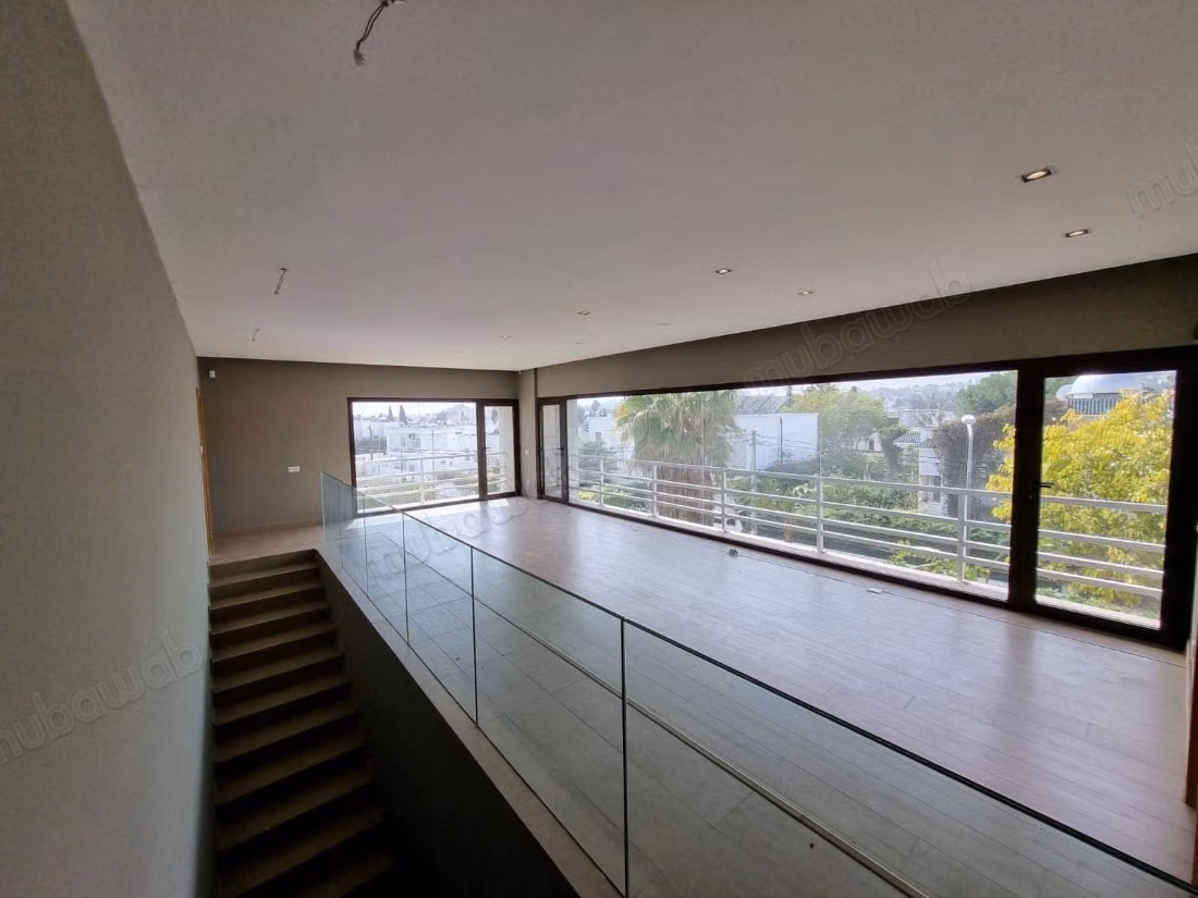 El menzah 1 une villa prestigieuse à vendre