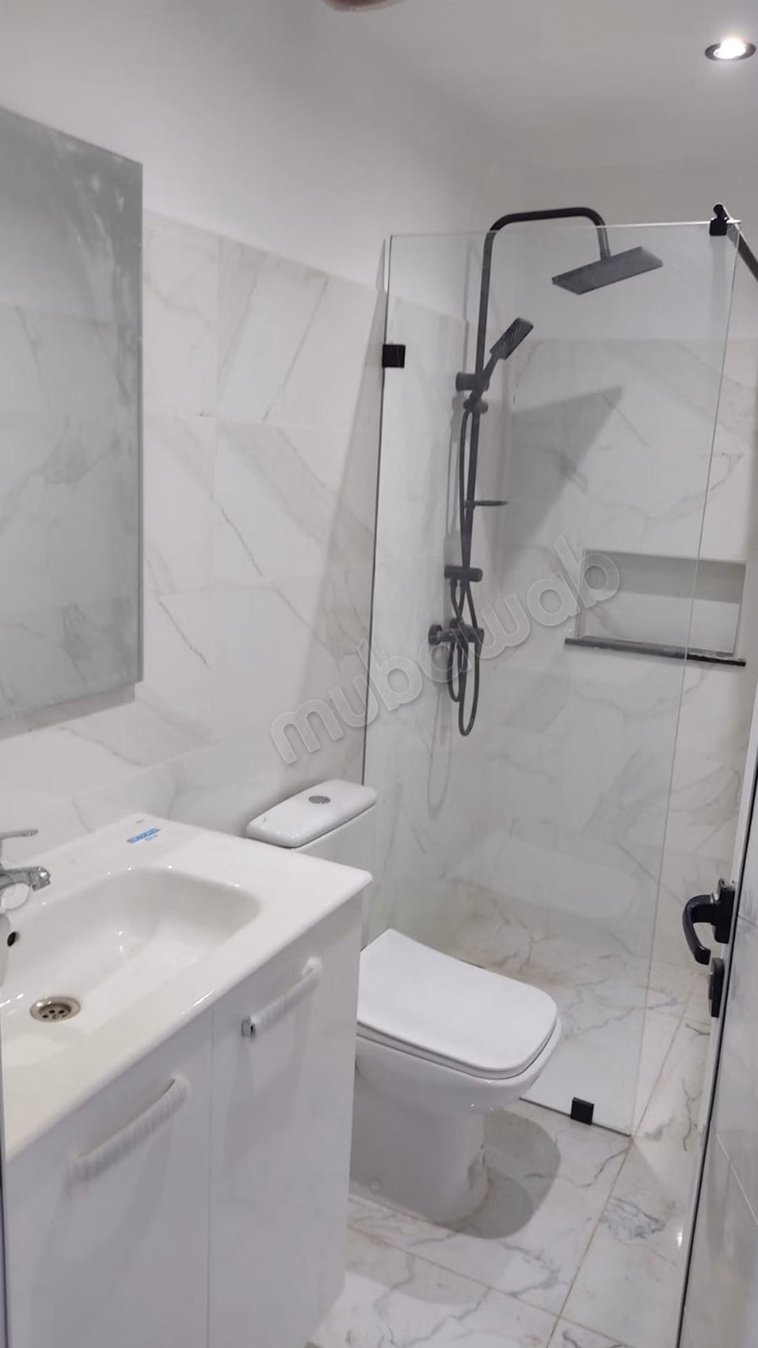 Apartamento moderno completamente renovado