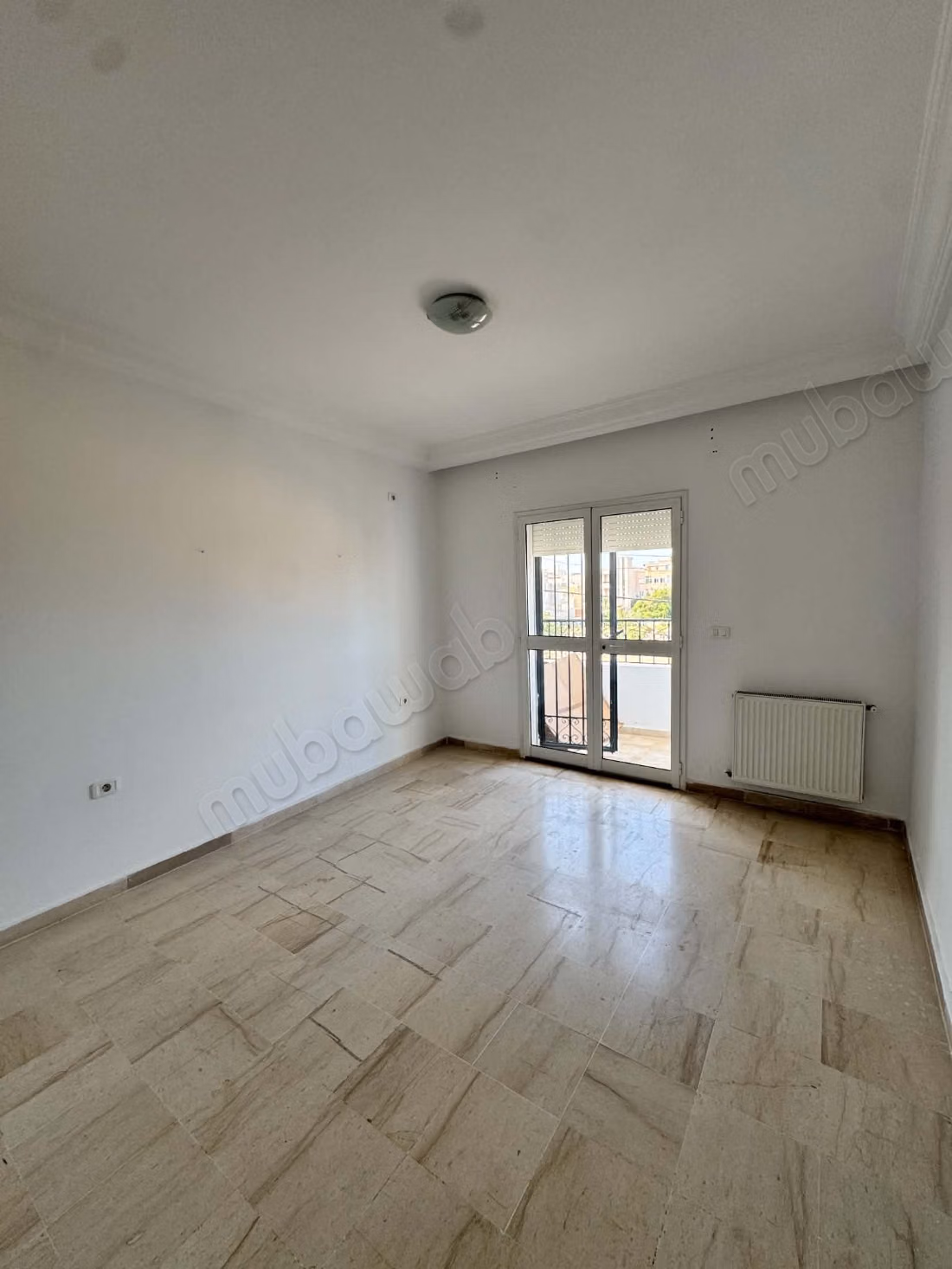 À louer S3 à Ain Zaghouan Nord – Résidence privée