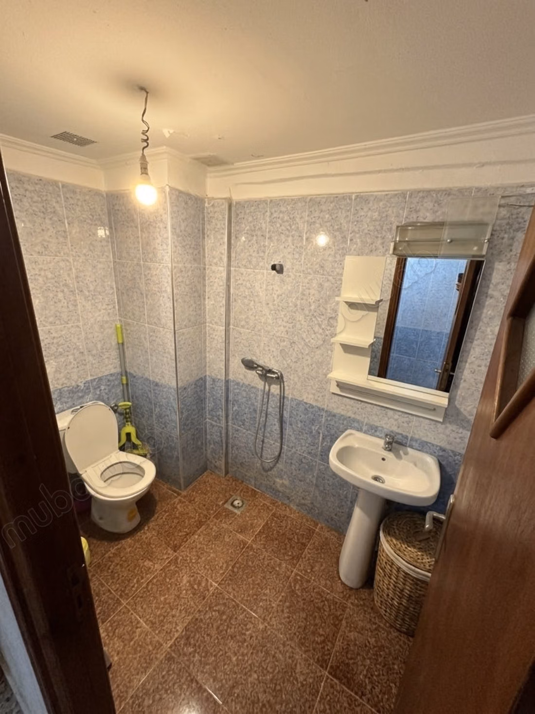 Venta de un bonito apartamento en Sidi Moumen. 1 Habitación. Sistema de satélite y salón marroquí