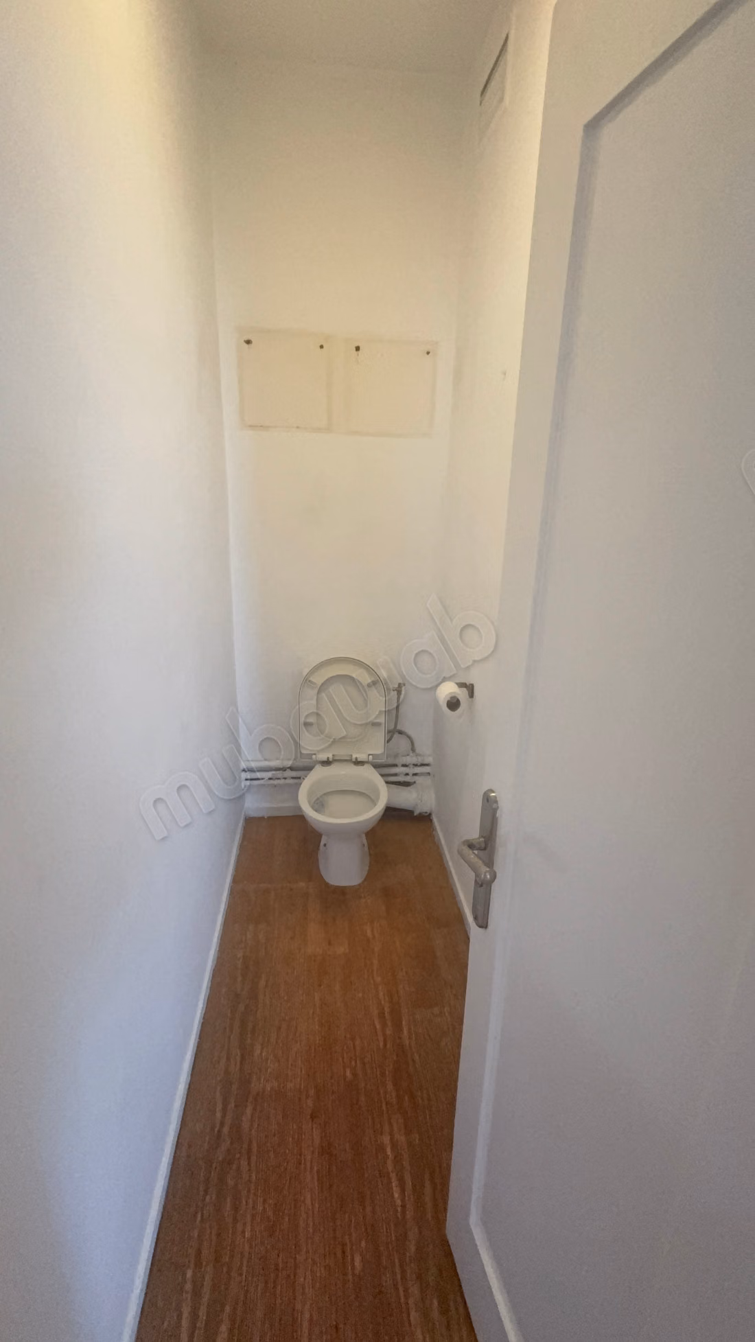 Sale of a beautiful apartment in Moulay Youssef. Area of 124 m². Secure door and central heating