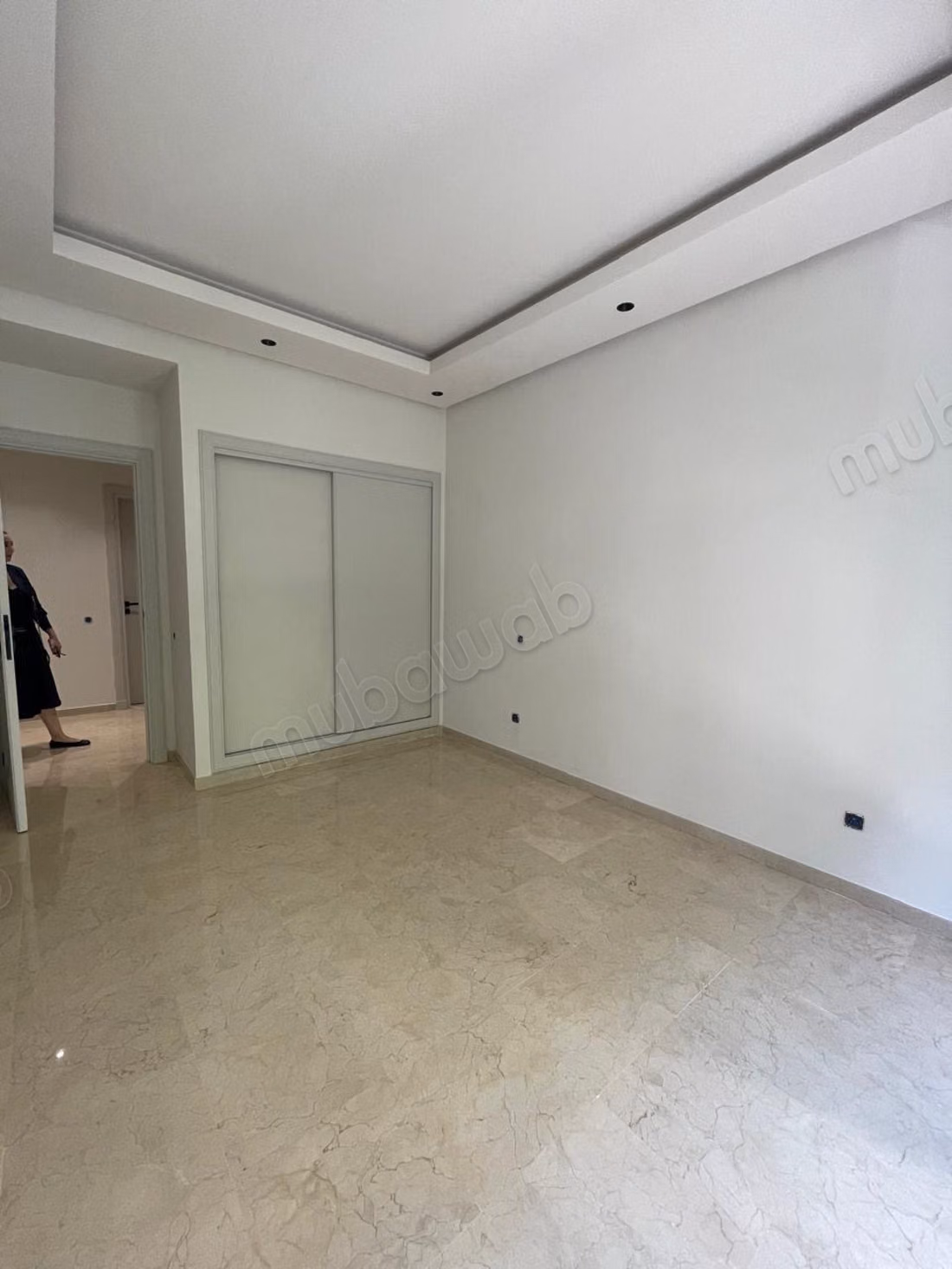 Te huur - Leeg appartement met 3 slaapkamers in Racine