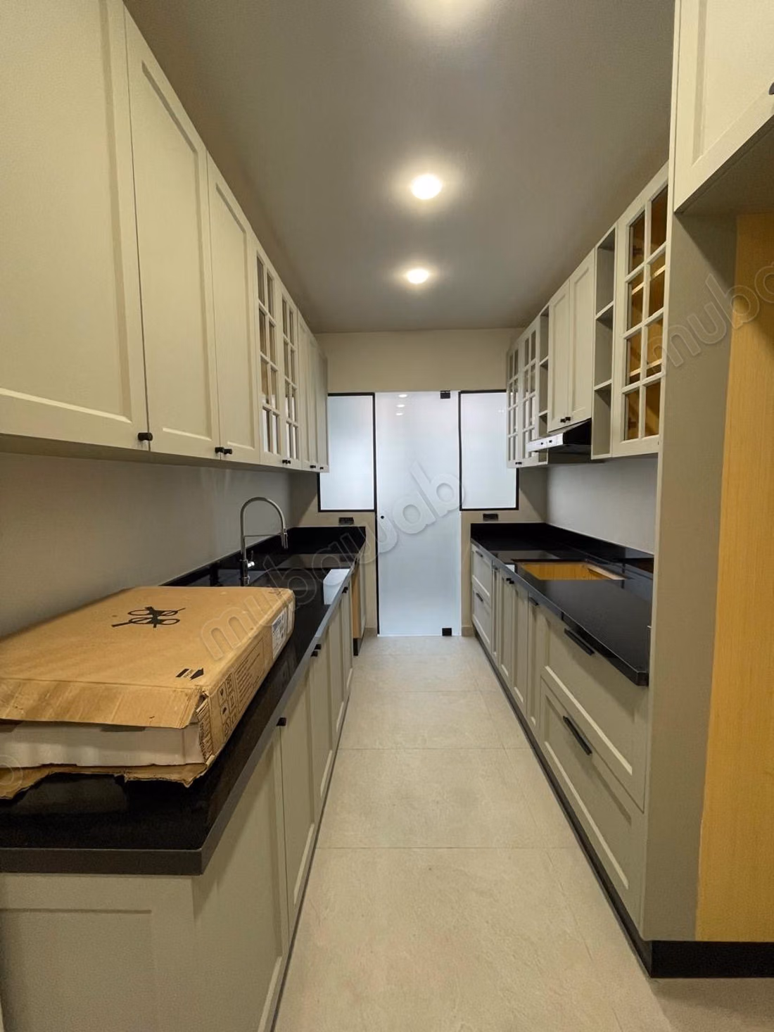 Te huur - Leeg appartement met 3 slaapkamers in Racine