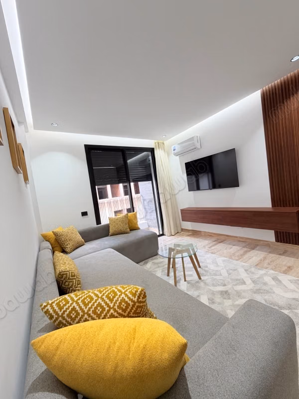 Apartamento en alquiler en Belvédère. 1 Habitación. Amueblado