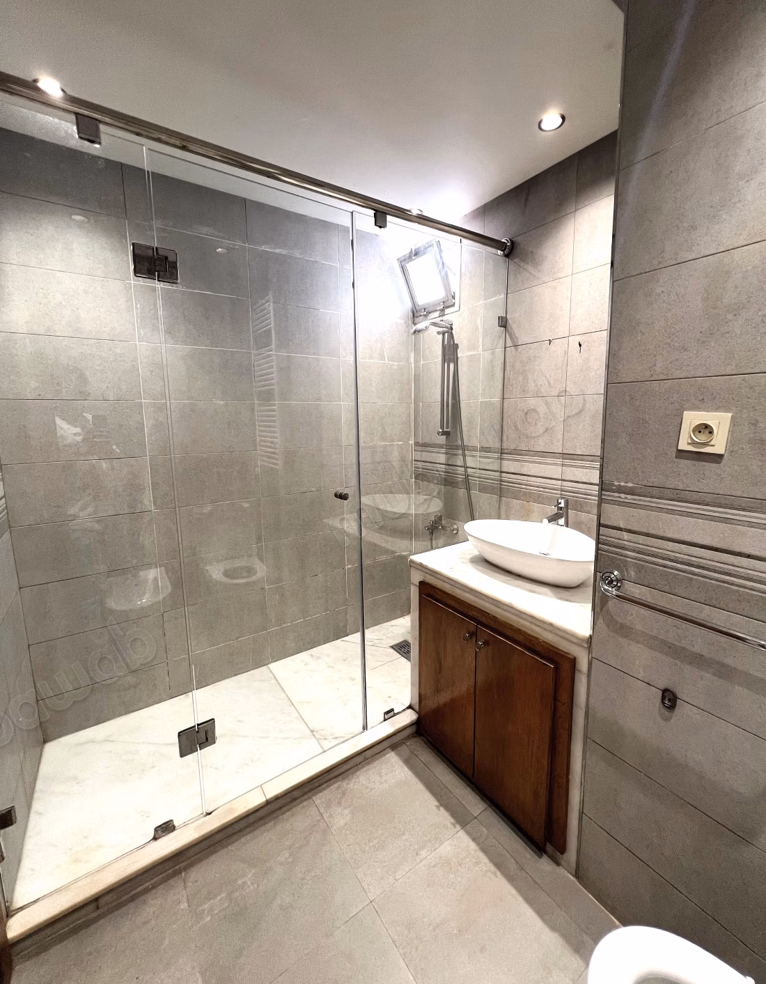 Appartamento 3 Camere 110m2 2° piano 2 balconi Garage CIL