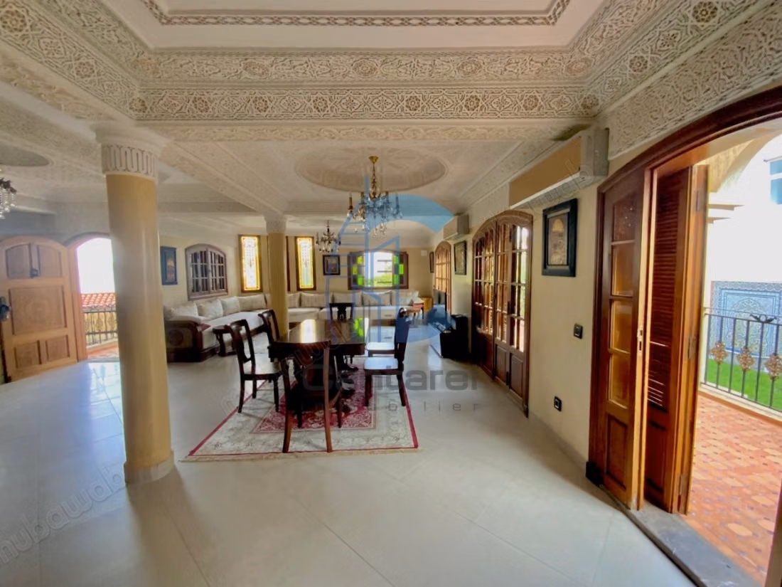 Villa for sale