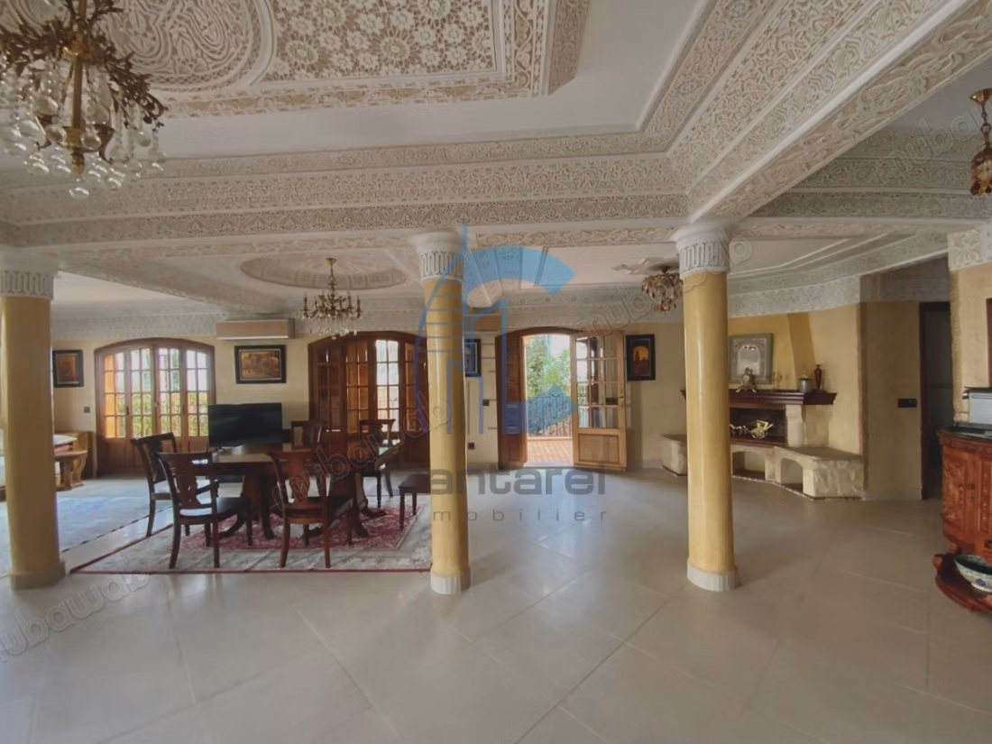 Villa for sale