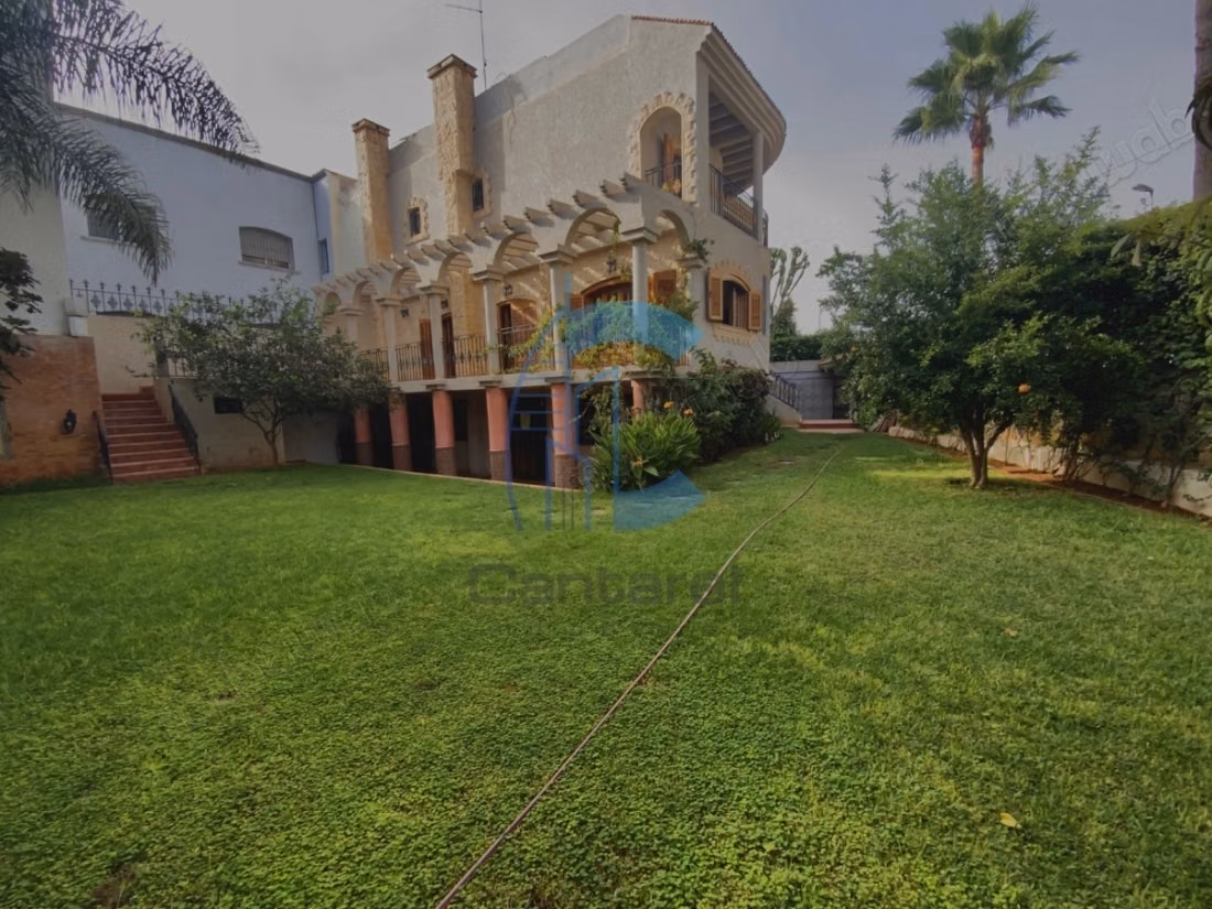 Villa for sale