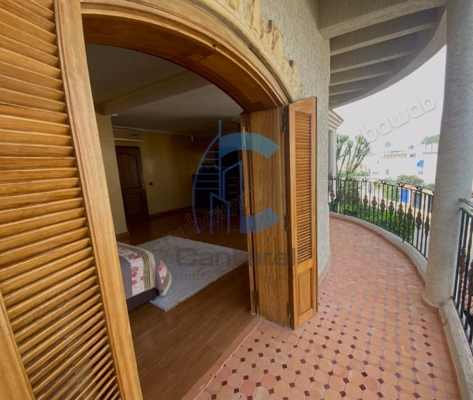 Villa for sale