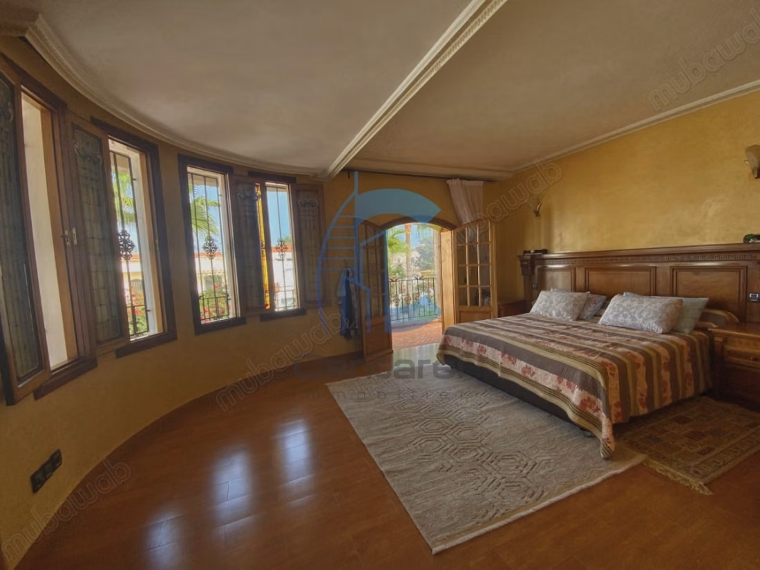 Villa for sale
