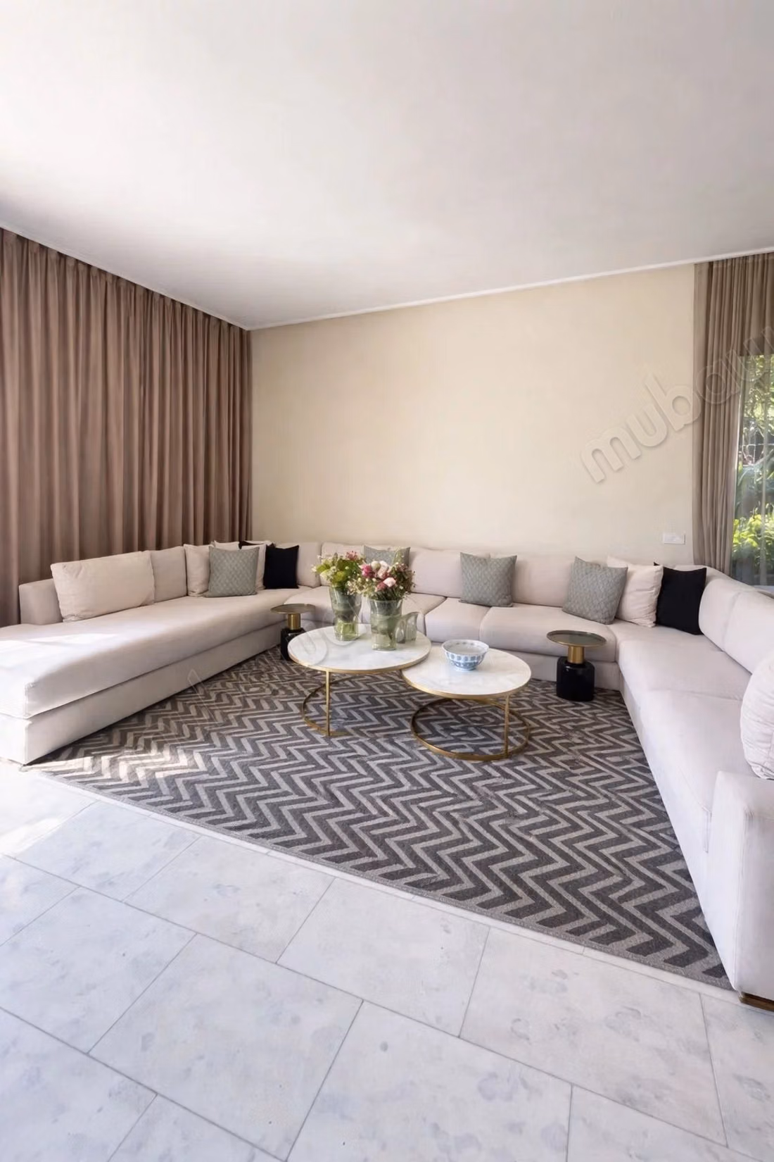 Contemporary Villa at Argan Golf