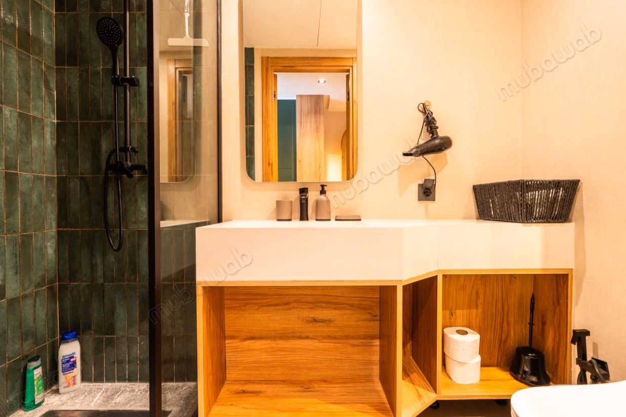 Studio Arredato di Alto Livello in Affitto