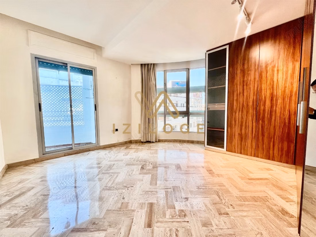 Apartment for sale in Racine
