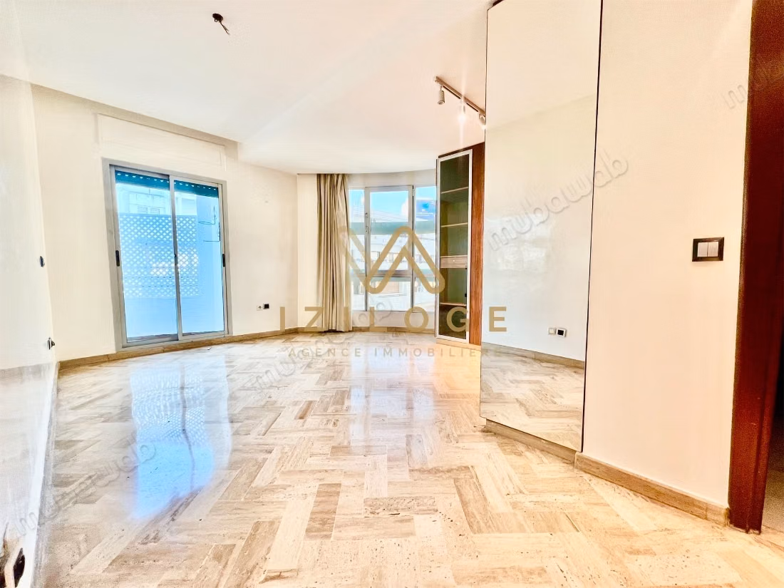 Apartment for sale in Racine