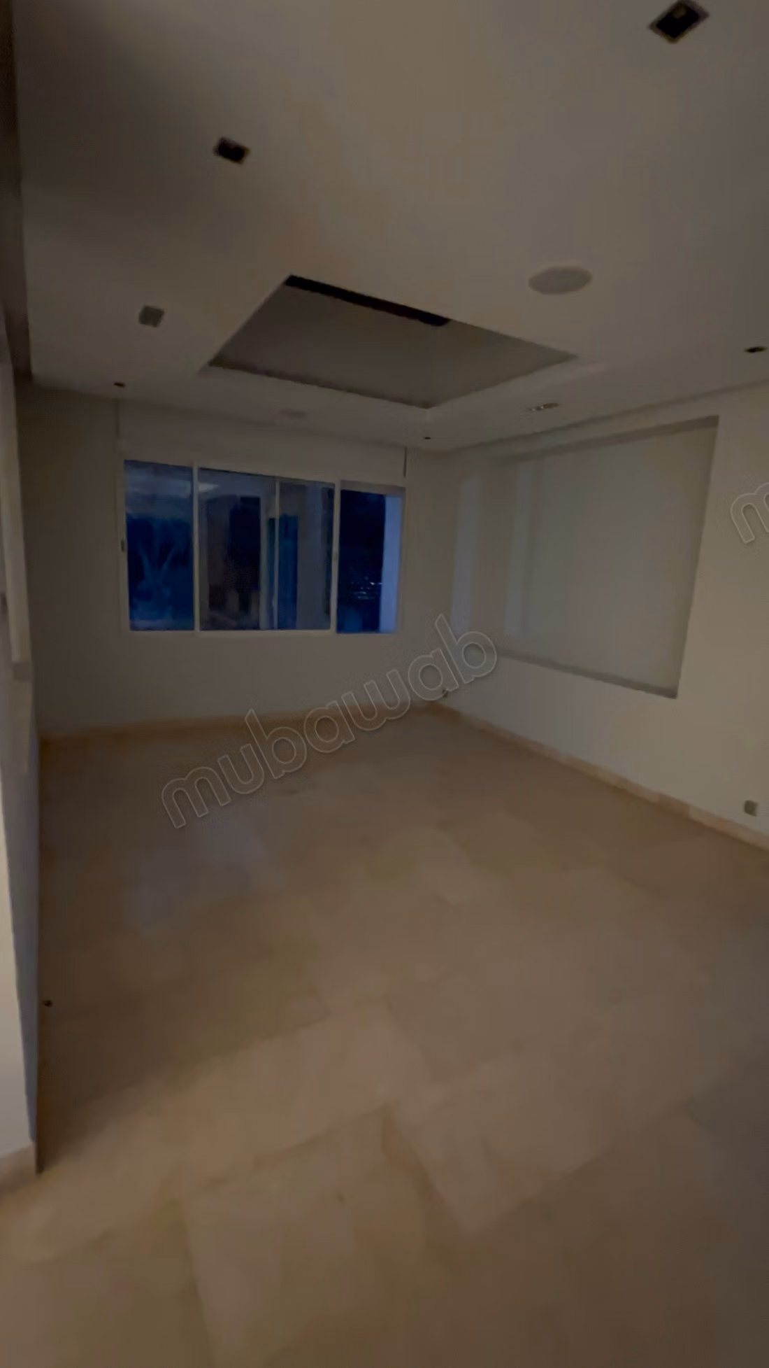 Location villa de haut standing à Ville Verte.
Superficie 1100 m².
Antenne parabolique et sécurité