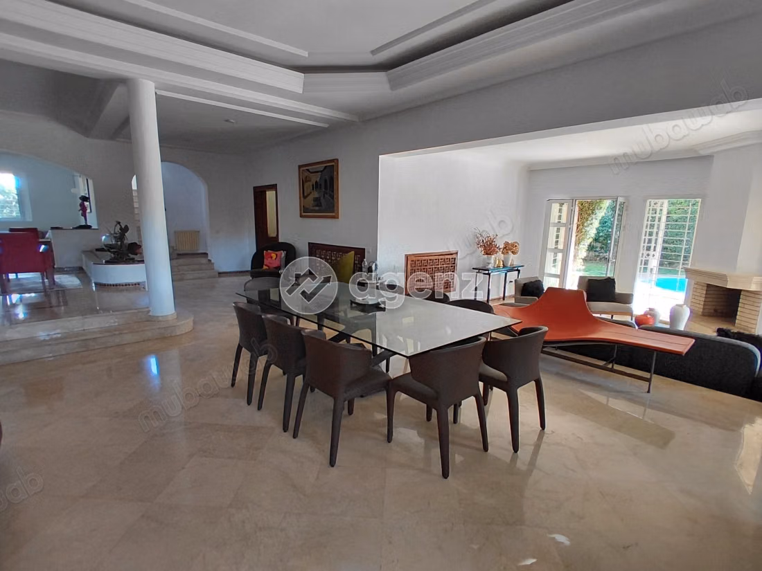 Villa in vendita di 1.000 m², 5 camere California Casablanca