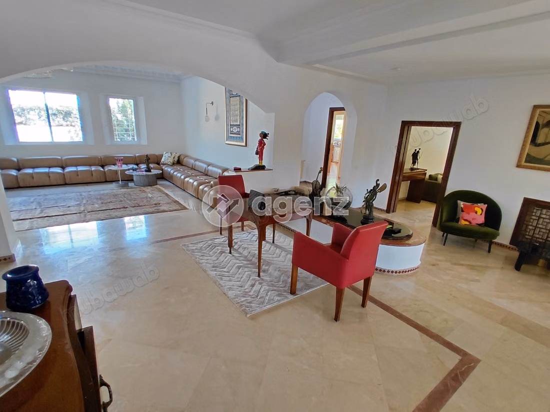 Villa in vendita di 1.000 m², 5 camere California Casablanca