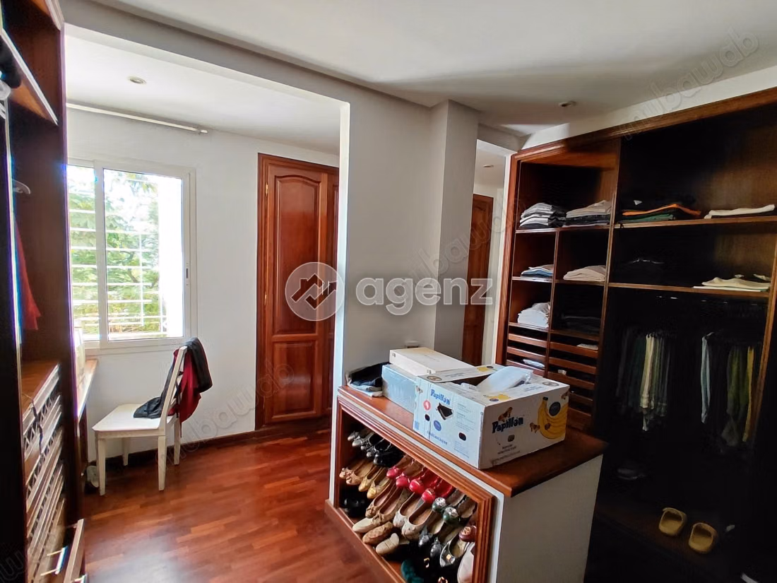 Villa in vendita di 1.000 m², 5 camere California Casablanca